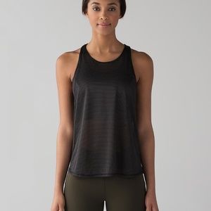 Lululemon Pushing Limits Tank  Medium Support